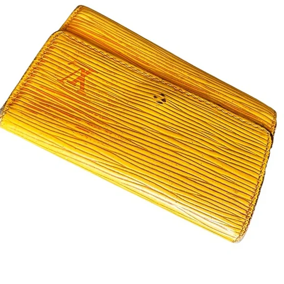 Louis Vuitton Yellow Epi Keyholder - Picture 8 of 12